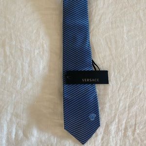 NWT silk Versace tie